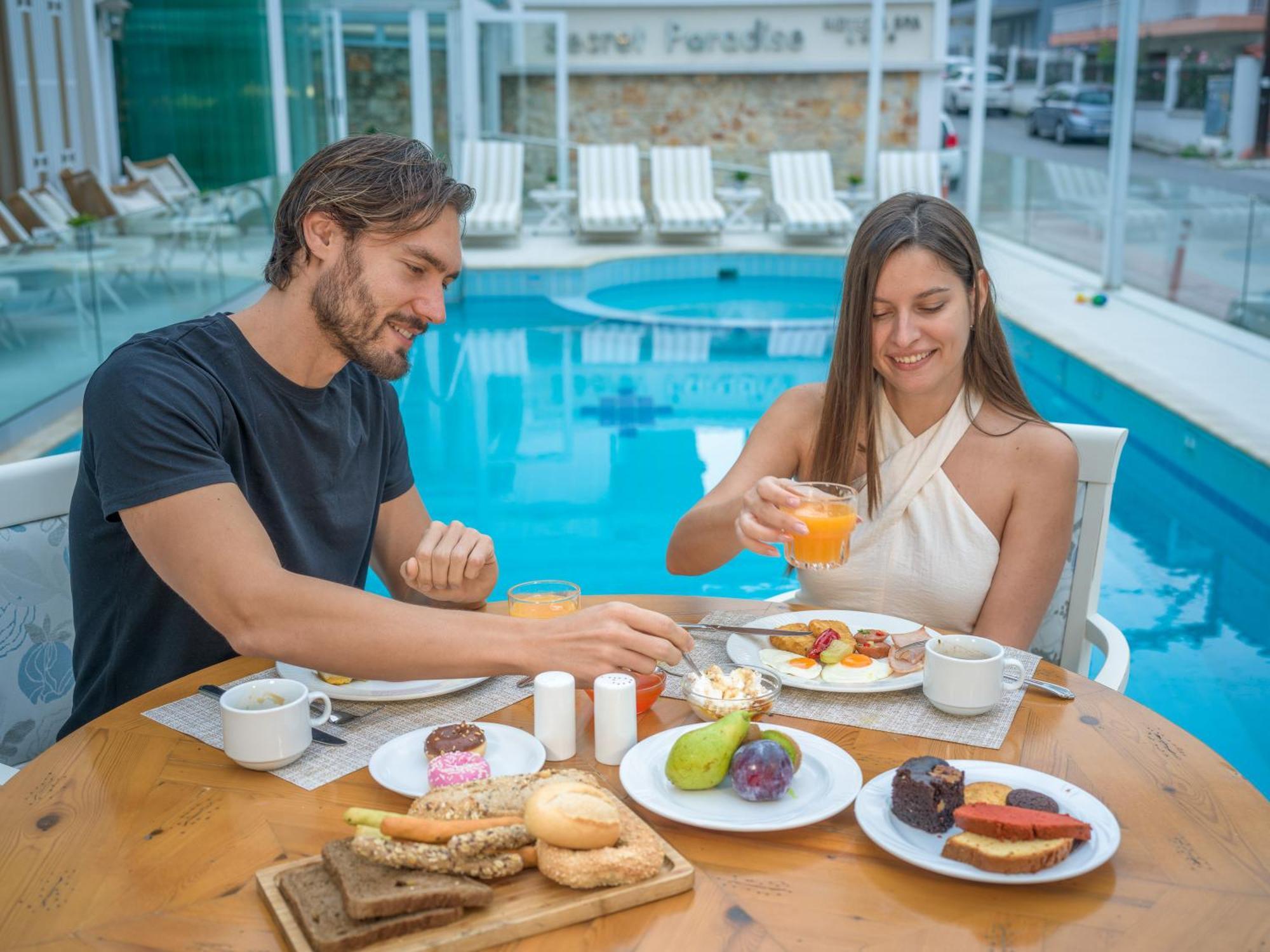 シークレット パラダイス ホテル&スパ Chalkidiki エクステリア 写真